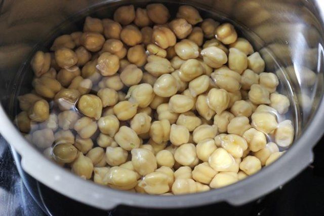 dry-chana-masala-01-686f08b630742295961ef5f1793c7708.jpg