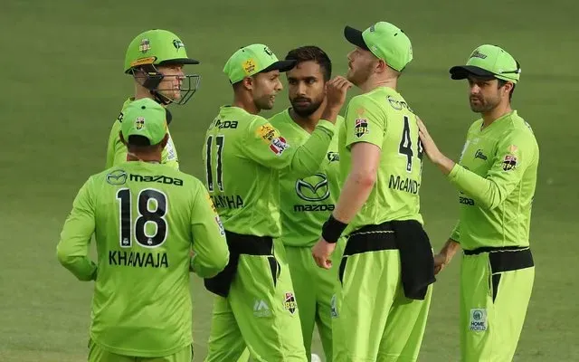 Hobart-Hurricanes-vs-Sydney-Thunder.webp