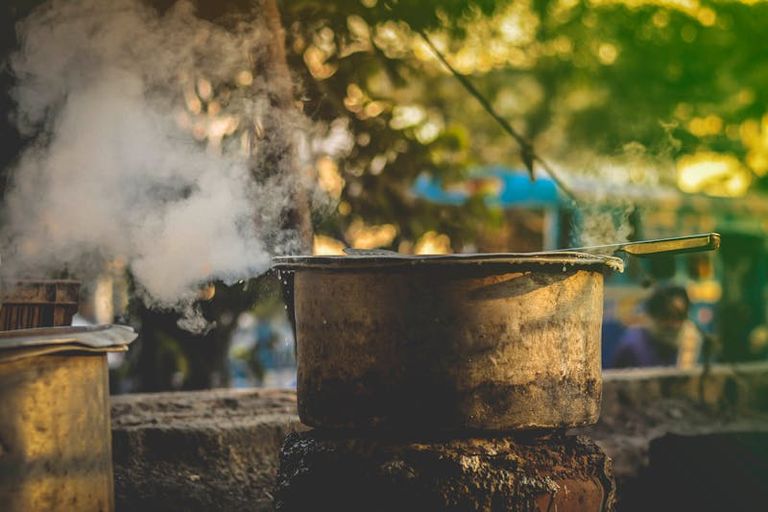 free-photo-of-close-up-of-a-boiling-pot.jpeg