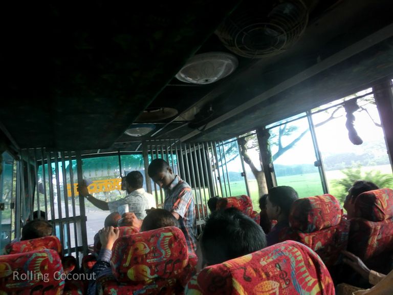 bangladesh-cox-bazar-bus-800x600.jpg