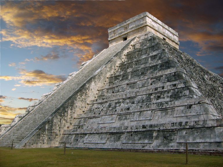 Chichen_itza.jpeg