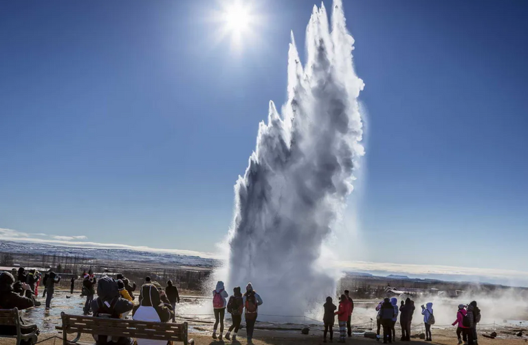 08.-Iceland-Geysir.jpg.png