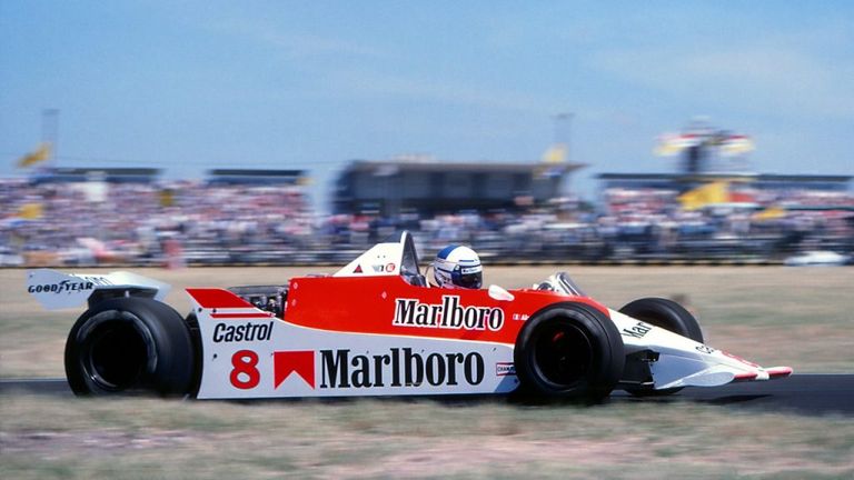 215.-Idolos-del-automovilismo-mundial-Alain-Prost.jpg