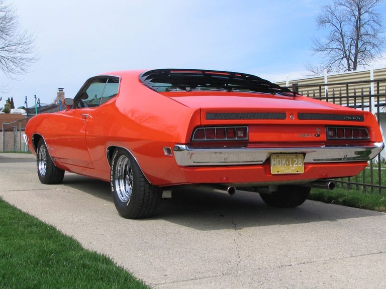 05.-Ford_Torino_Cobra_sportsroof_chiolero_rear.jpg